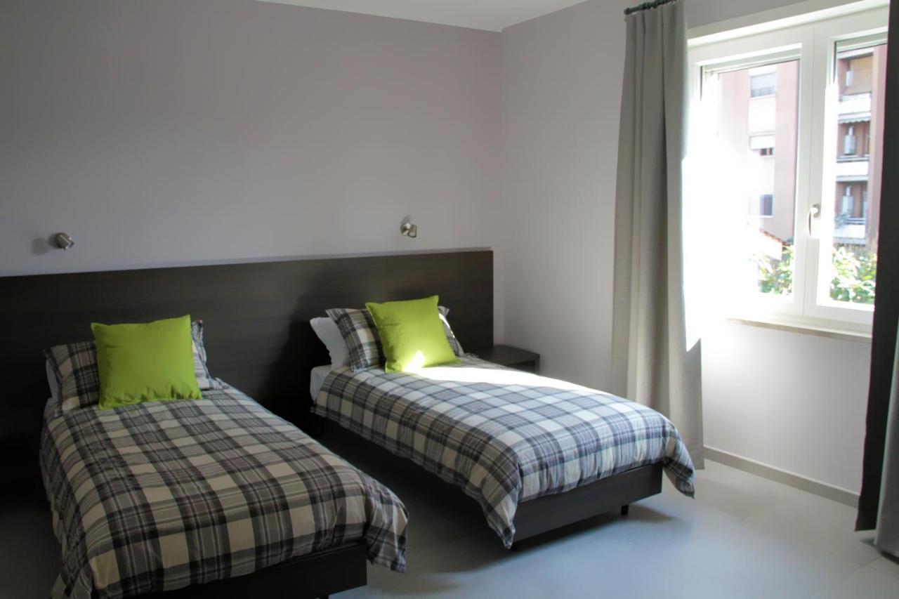 Easyroom Frosinone - Casello Autostradale Exteriör bild