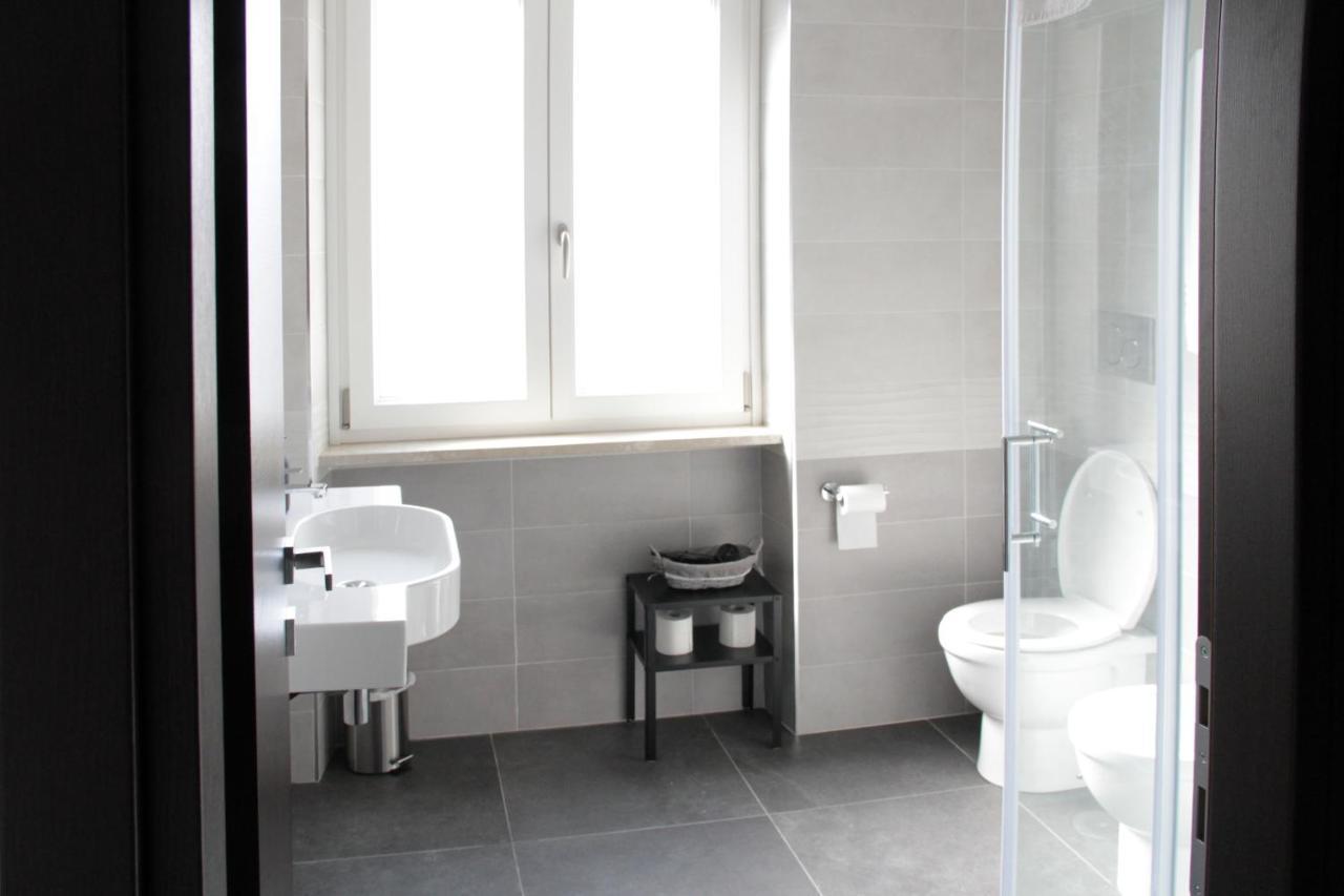 Easyroom Frosinone - Casello Autostradale Exteriör bild
